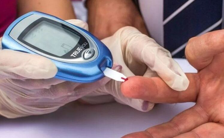 A person with risk factors for diabetes needs to have blood tests to check their glucose levels.
